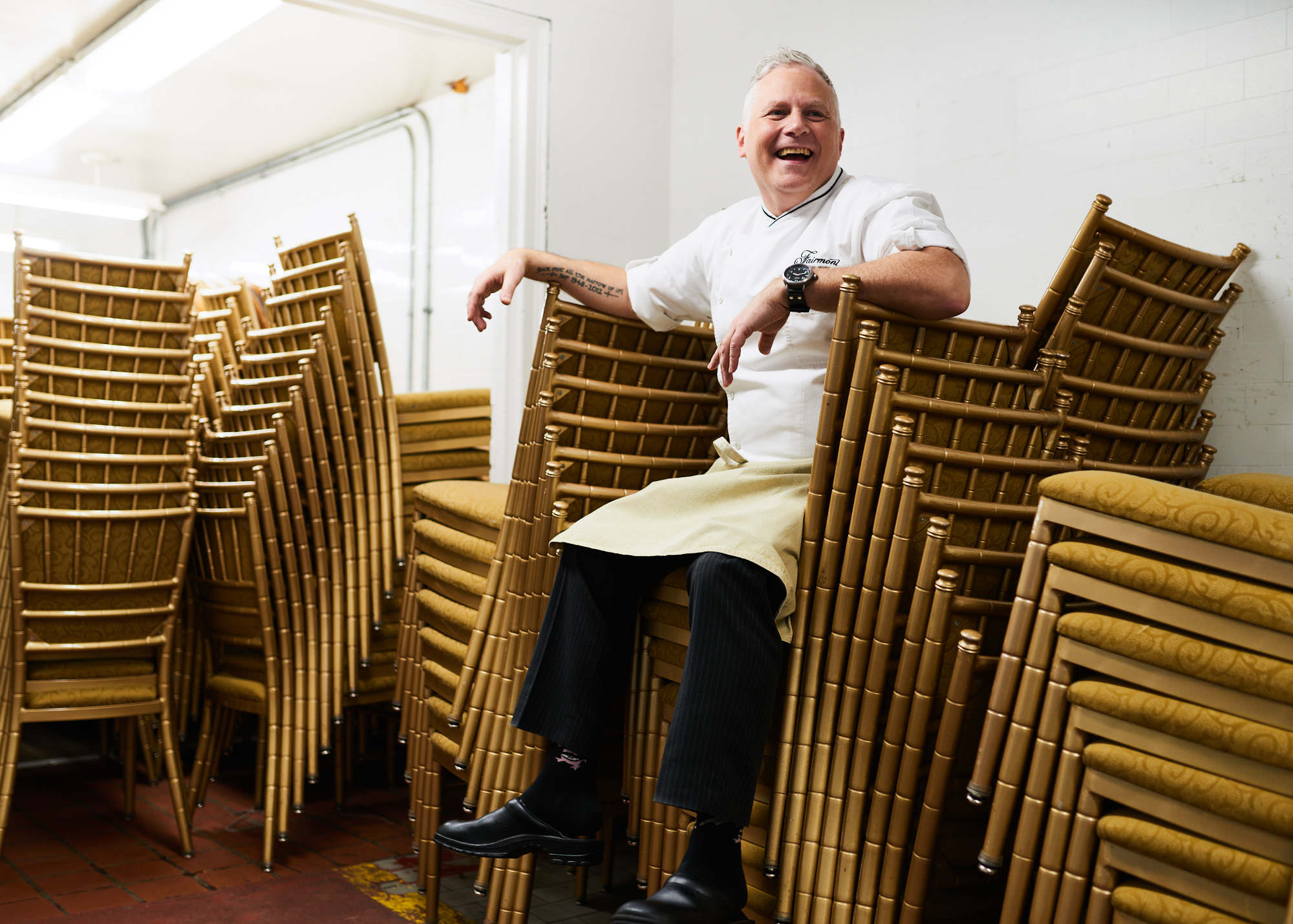 royal-york-hotel-chef-laughing-on-chairs